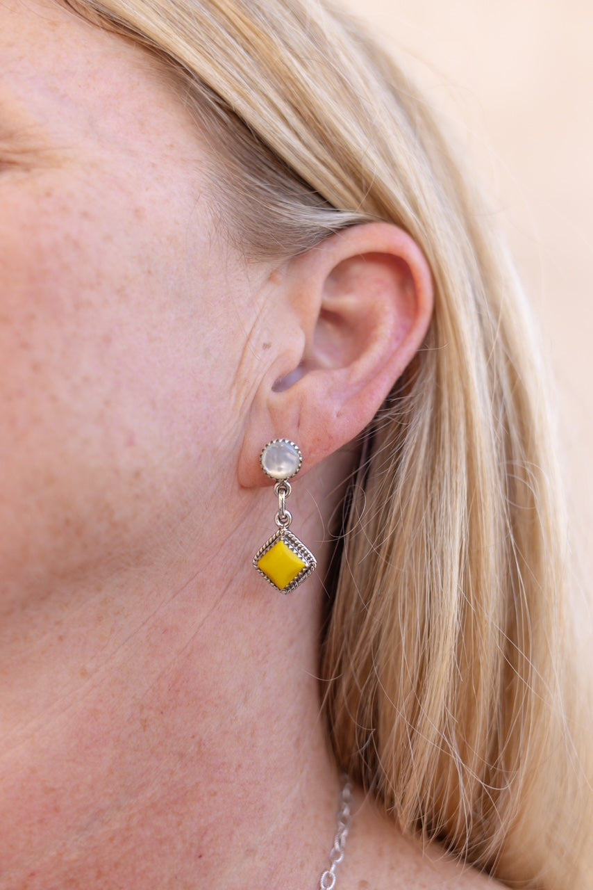 Yellow Rosarita & White Shell Earrings-Earrings-Krush Kandy, Women's Online Fashion Boutique Located in Phoenix, Arizona (Scottsdale Area)