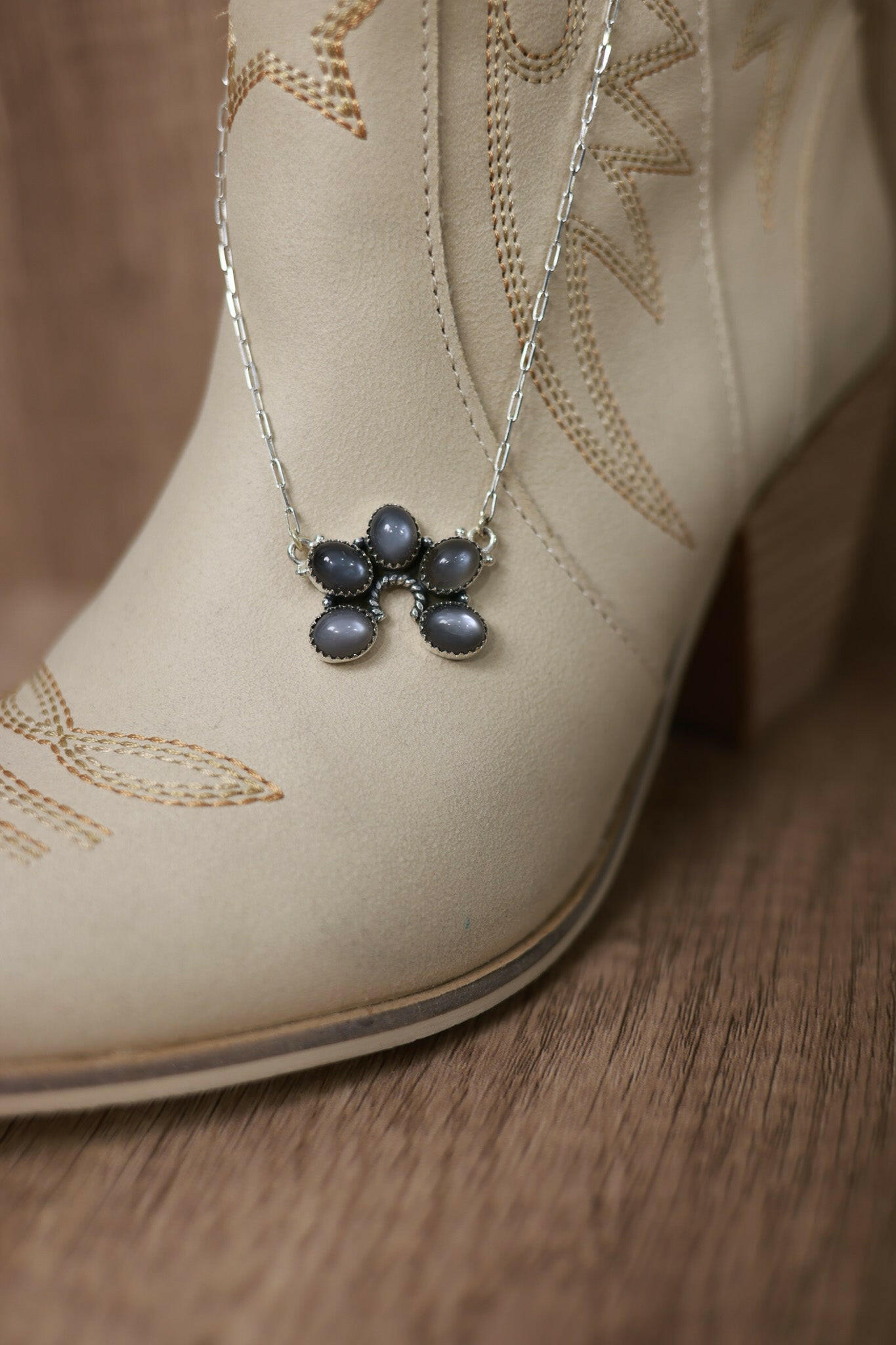 Little Horseshoe Stone Necklace-Chain Necklaces-Krush Kandy, Women's Online Fashion Boutique Located in Phoenix, Arizona (Scottsdale Area)