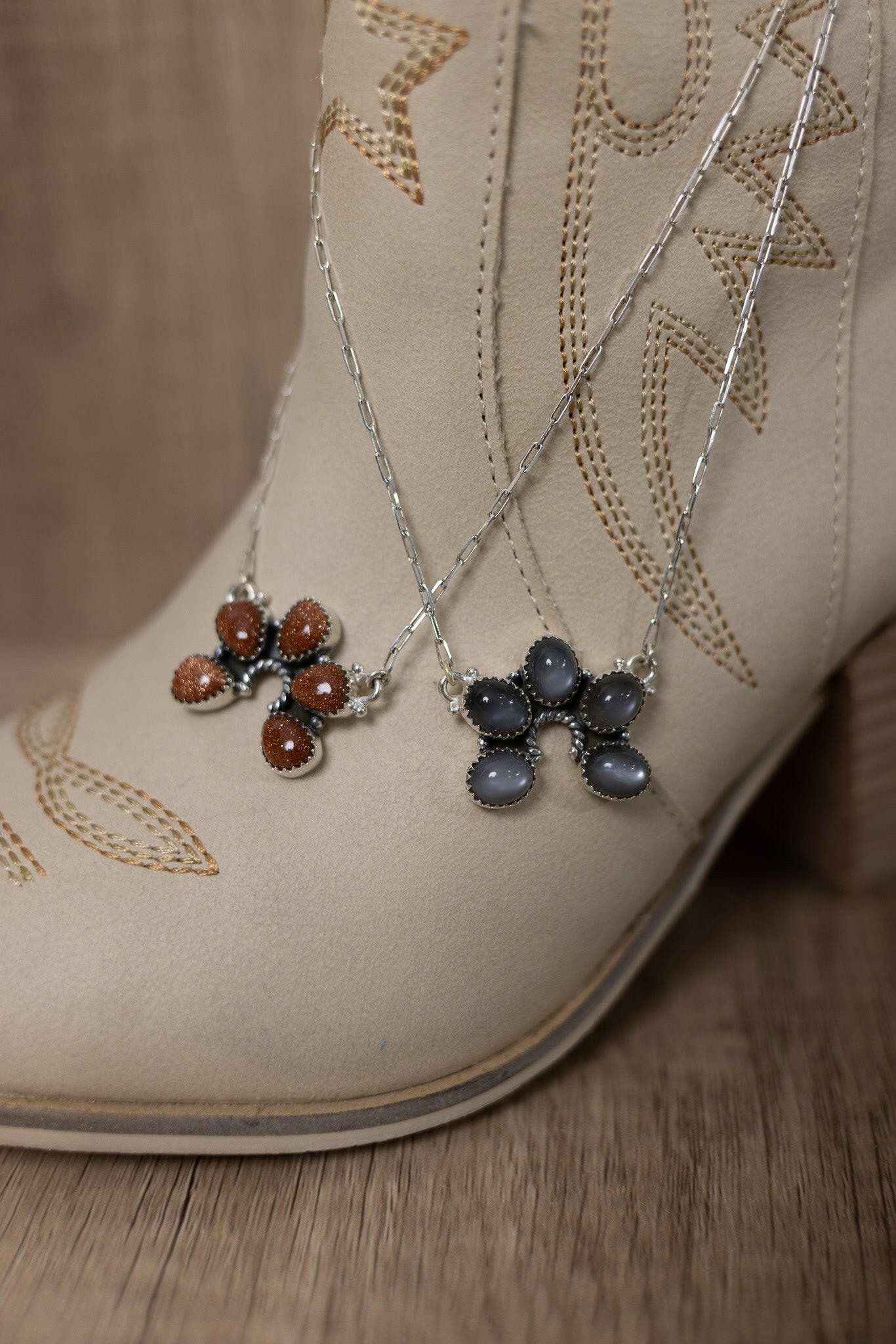 Little Horseshoe Stone Necklace-Chain Necklaces-Krush Kandy, Women's Online Fashion Boutique Located in Phoenix, Arizona (Scottsdale Area)