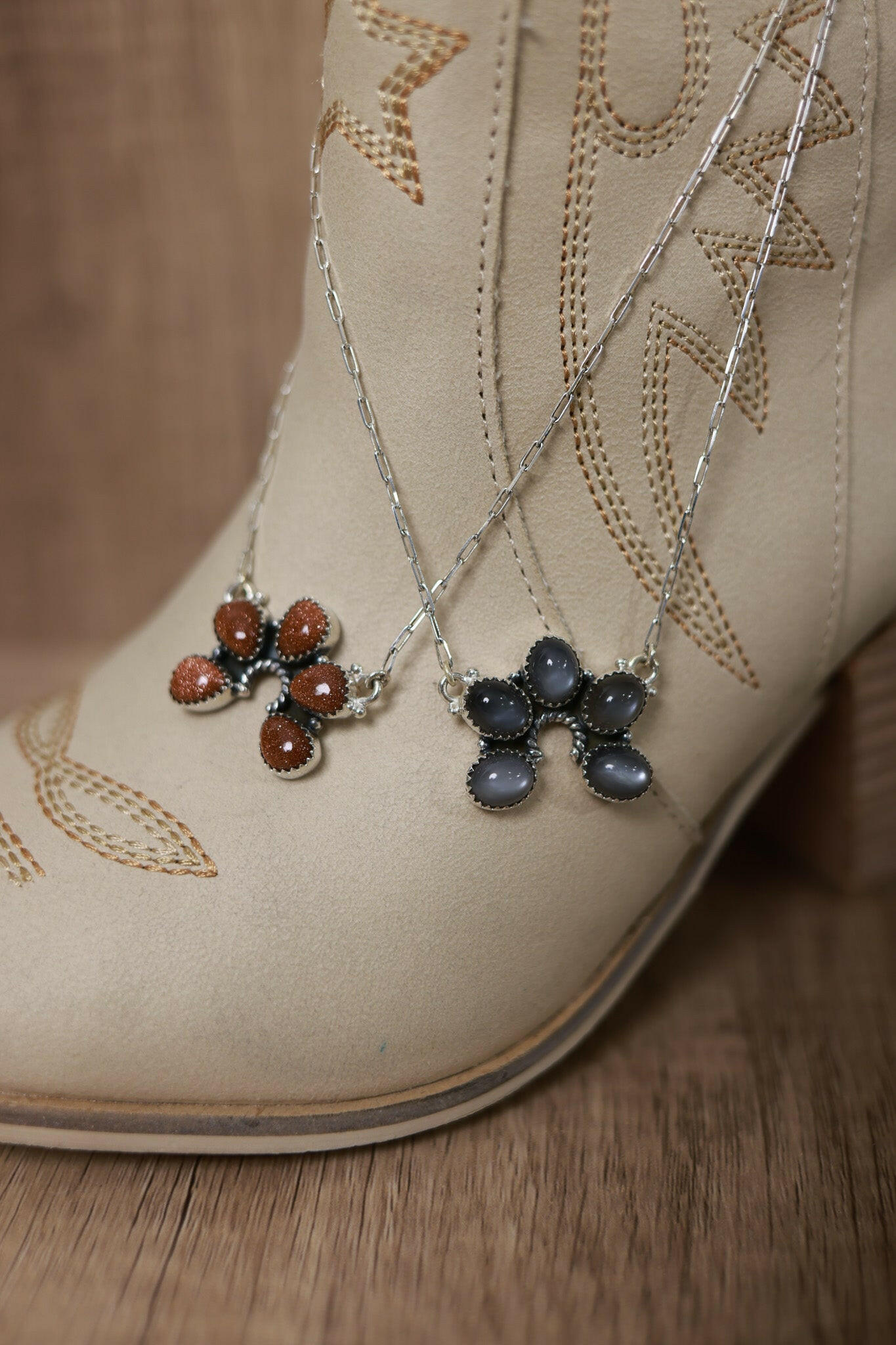 Little Horseshoe Stone Necklace-Chain Necklaces-Krush Kandy, Women's Online Fashion Boutique Located in Phoenix, Arizona (Scottsdale Area)