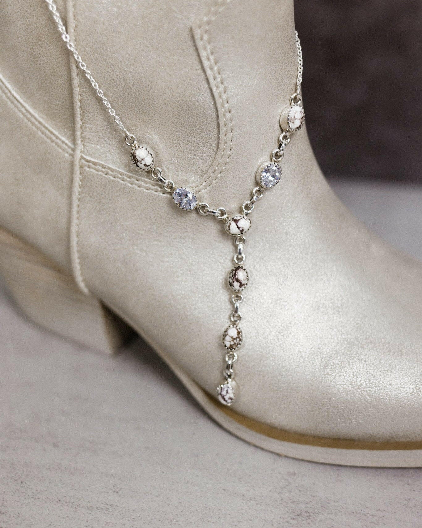 Krystal Krushed Stone Lariat Necklace-Chain Necklaces-Krush Kandy, Women's Online Fashion Boutique Located in Phoenix, Arizona (Scottsdale Area)