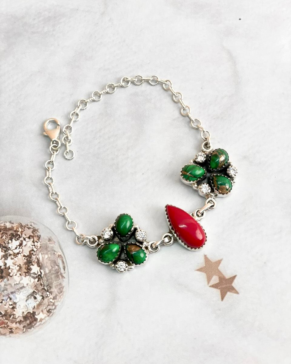 Christmas in Kandyland Mistletoe Bracelet-Bracelets-Krush Kandy, Women's Online Fashion Boutique Located in Phoenix, Arizona (Scottsdale Area)
