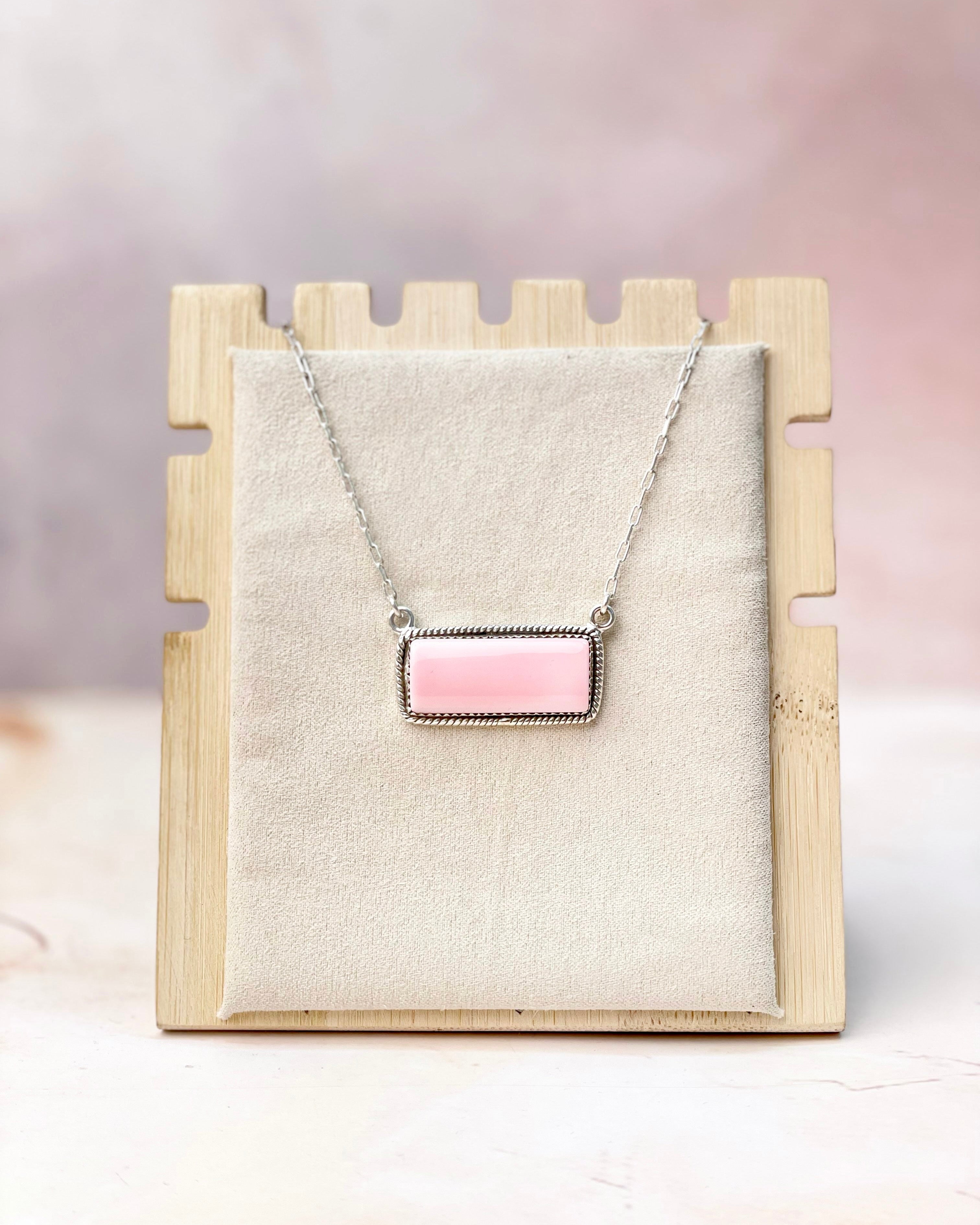 Queen Conch Big Bar Necklace-Necklaces-Krush Kandy, Women's Online Fashion Boutique Located in Phoenix, Arizona (Scottsdale Area)