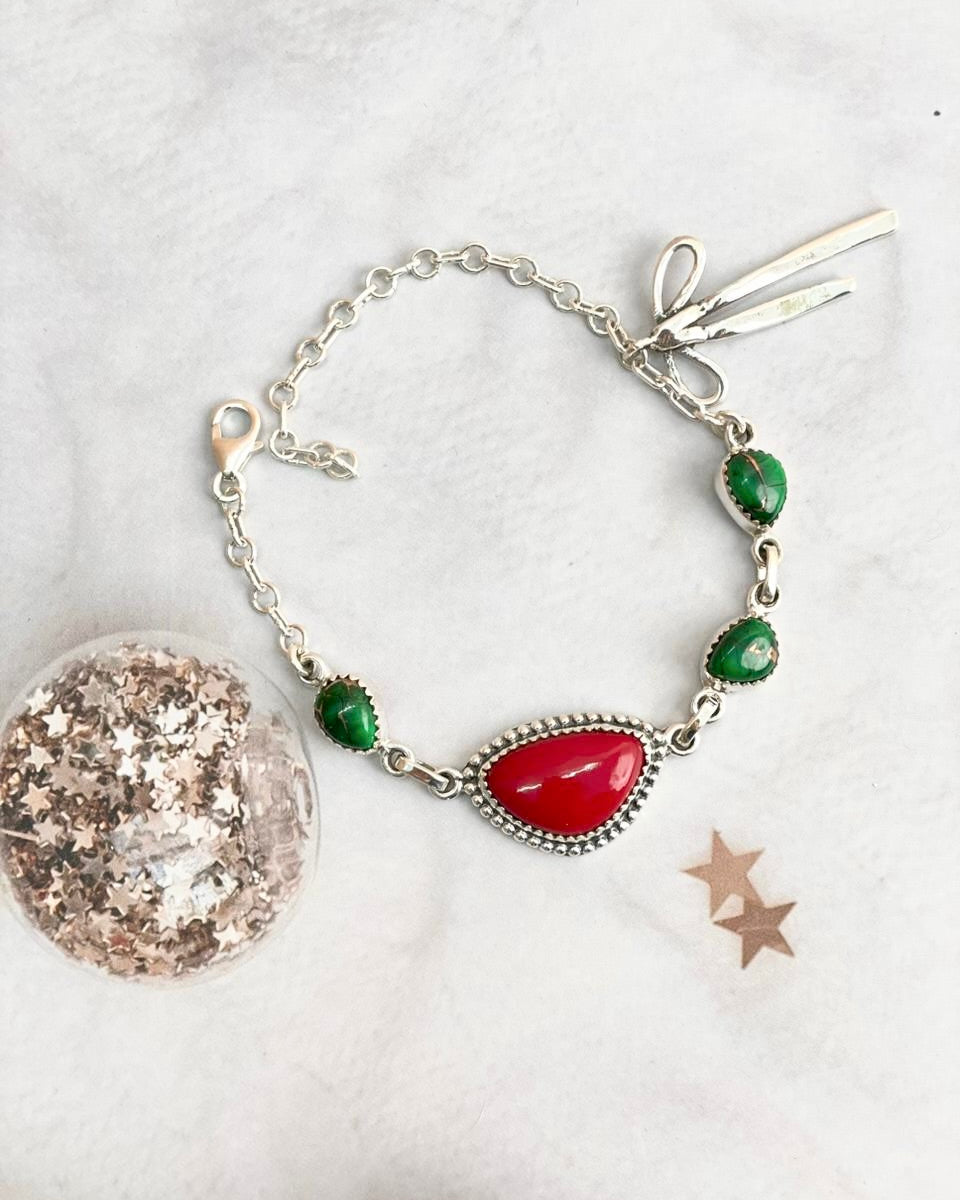 Christmas in Kandyland Bow Charm Bracelet-Bracelets-Krush Kandy, Women's Online Fashion Boutique Located in Phoenix, Arizona (Scottsdale Area)