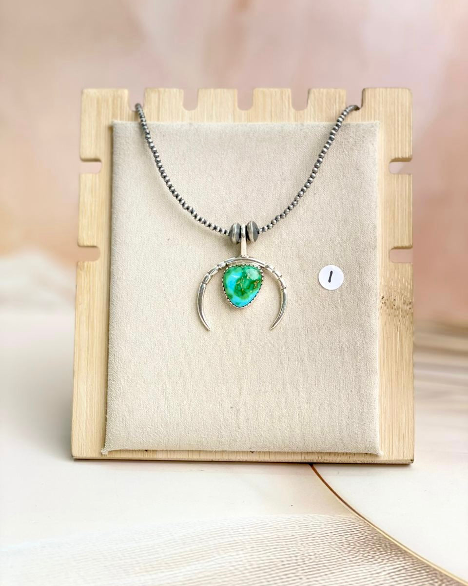 Desert Pearl Dainty Horseshoe Necklaces-Necklaces-Krush Kandy, Women's Online Fashion Boutique Located in Phoenix, Arizona (Scottsdale Area)