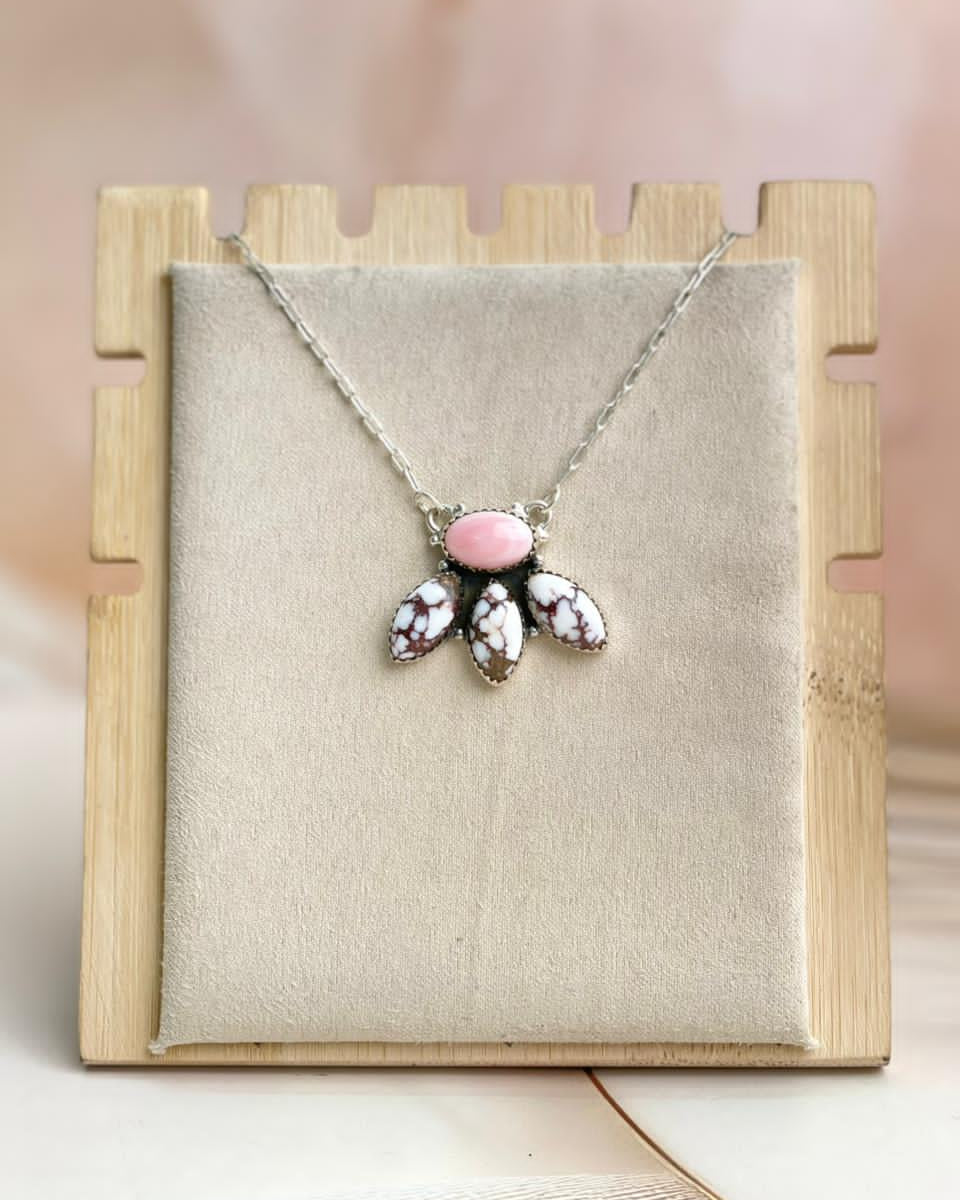 Multi Conch 3 Petal Necklace-Necklaces-Krush Kandy, Women's Online Fashion Boutique Located in Phoenix, Arizona (Scottsdale Area)