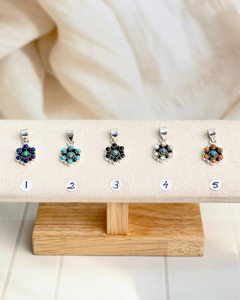 Dainty Daisy Loop Pendants-Necklaces-Krush Kandy, Women's Online Fashion Boutique Located in Phoenix, Arizona (Scottsdale Area)