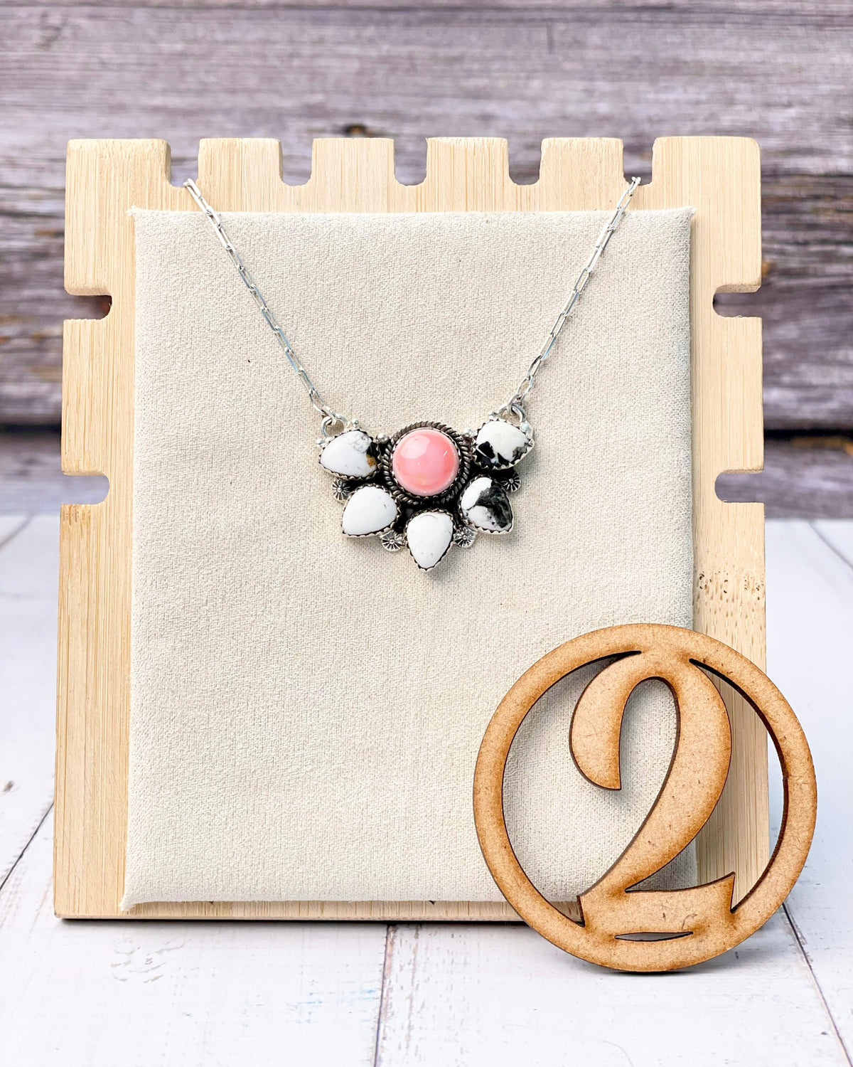 Half Queen Conch Flower Chain Pendants-Necklaces-Krush Kandy, Women's Online Fashion Boutique Located in Phoenix, Arizona (Scottsdale Area)