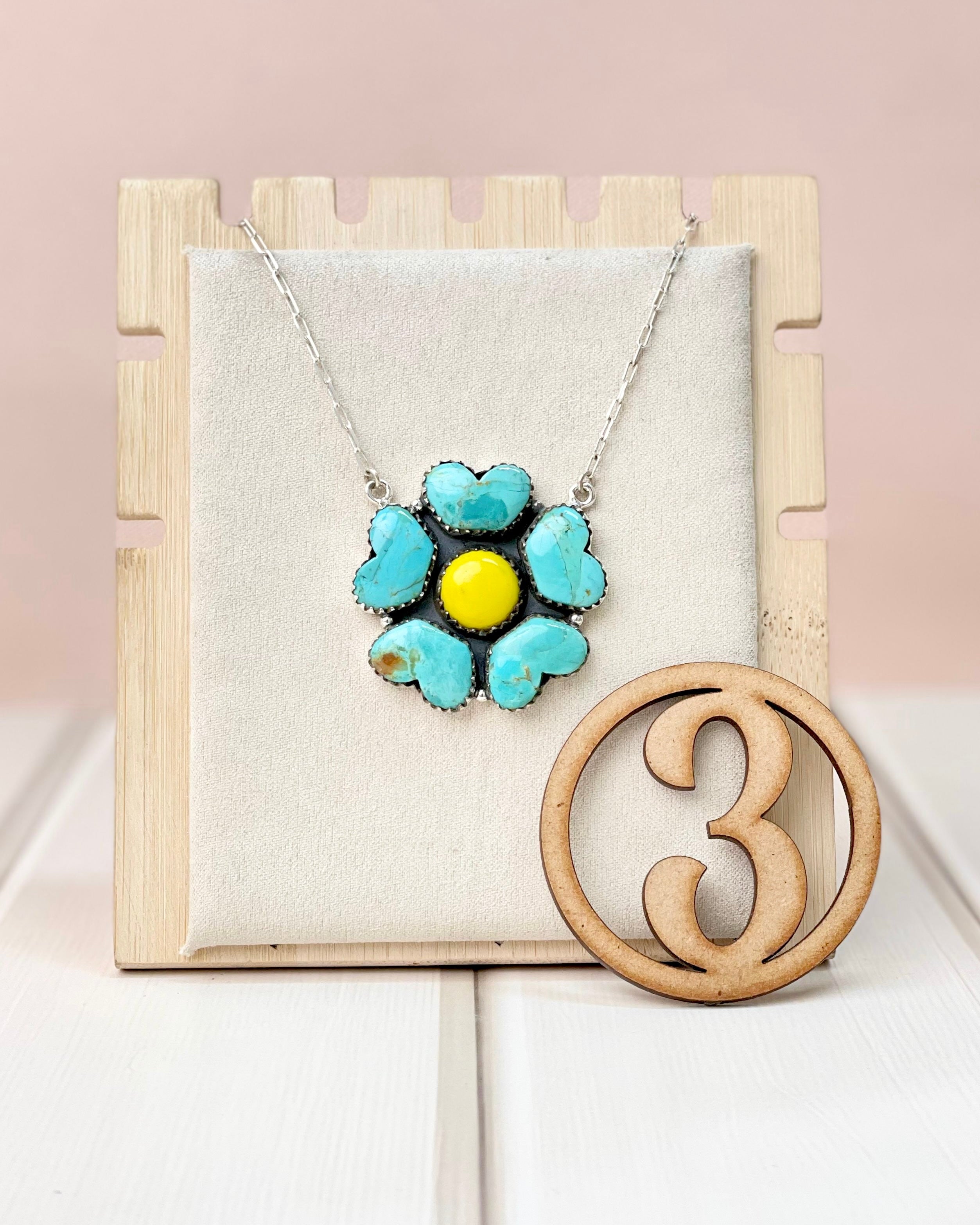 Rosarita Daisy Chain Pendants-Necklaces-Krush Kandy, Women's Online Fashion Boutique Located in Phoenix, Arizona (Scottsdale Area)