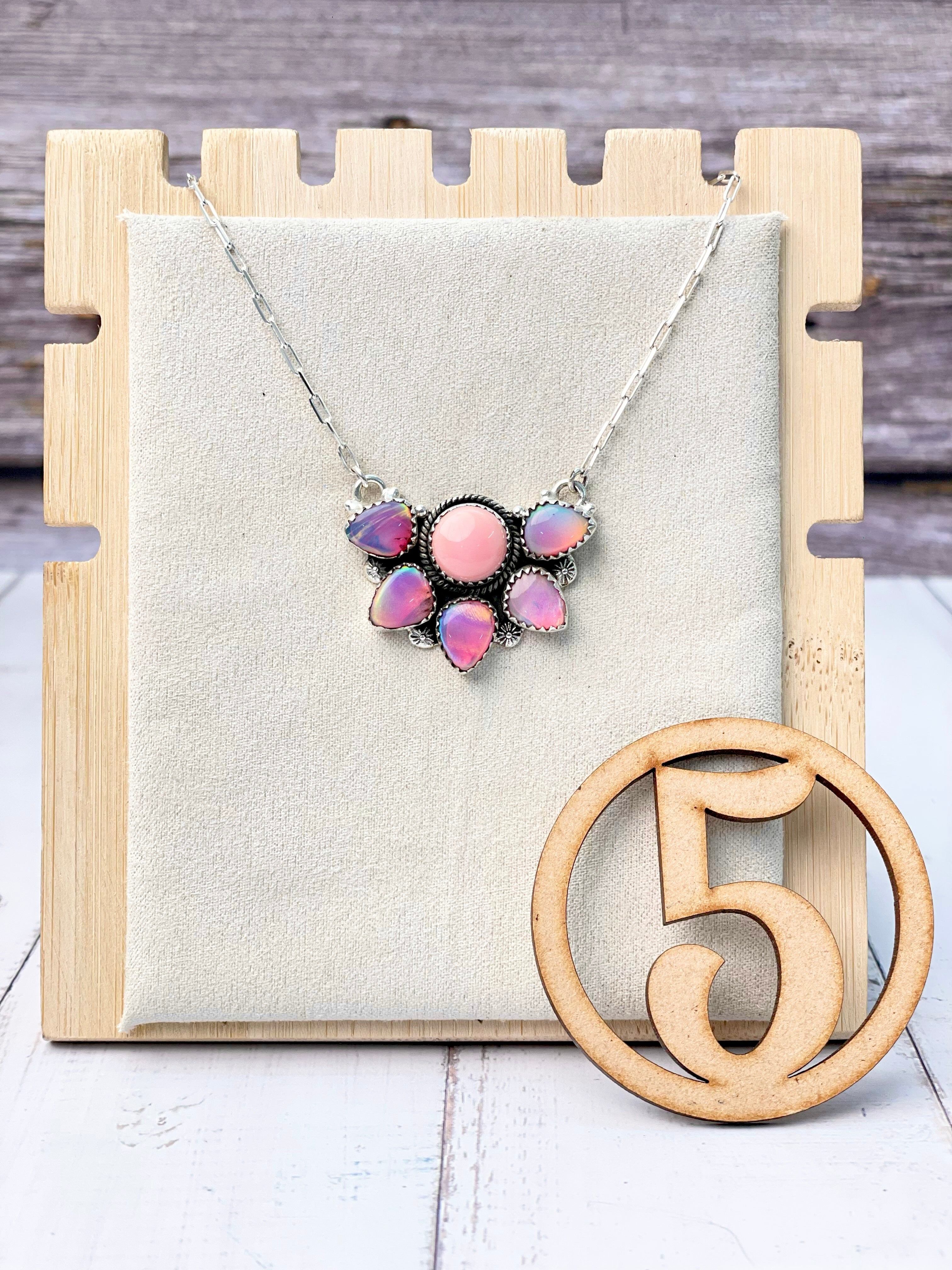 Half Queen Conch Flower Chain Pendants-Necklaces-Krush Kandy, Women's Online Fashion Boutique Located in Phoenix, Arizona (Scottsdale Area)