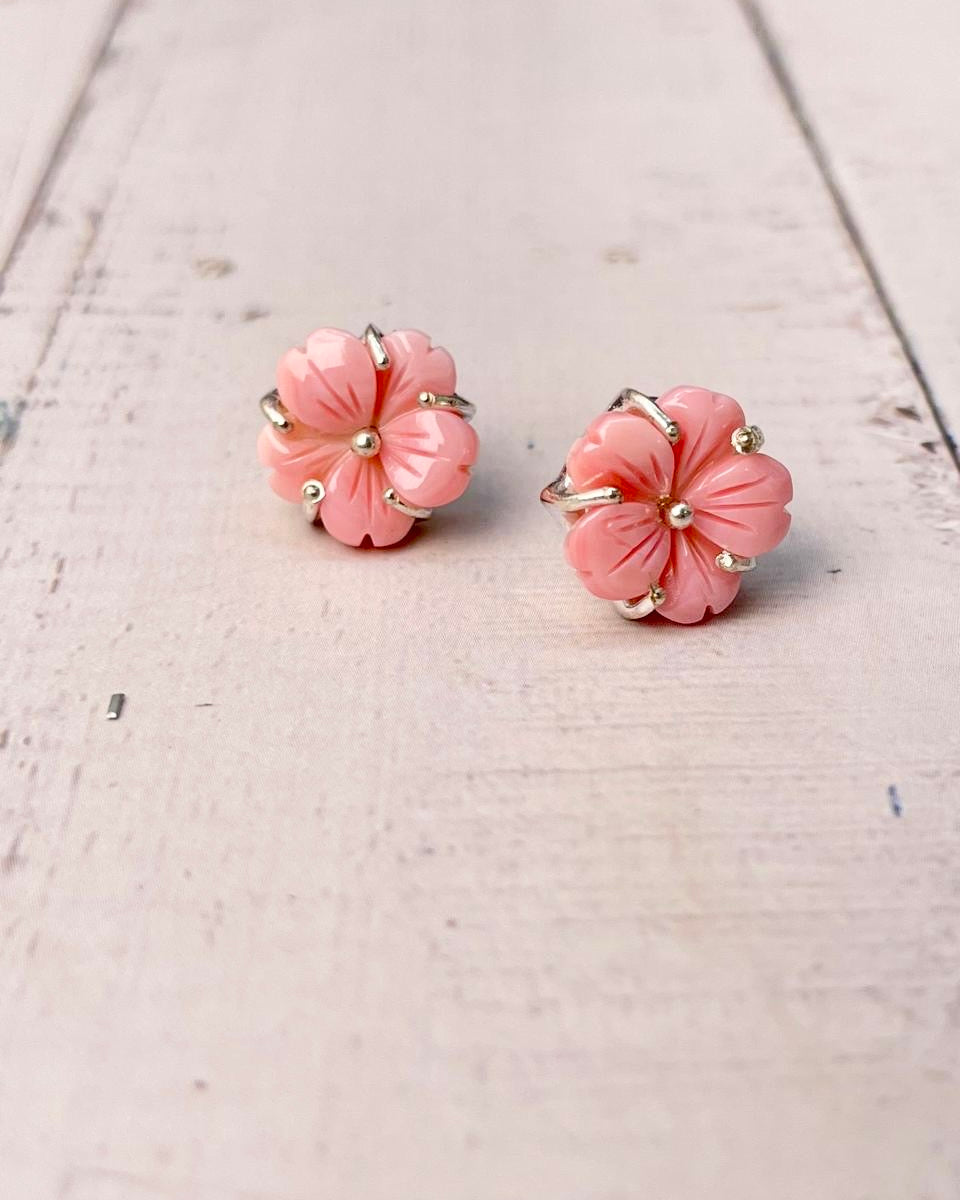 Pink Conch Floral Stud Earrings-Earrings-Krush Kandy, Women's Online Fashion Boutique Located in Phoenix, Arizona (Scottsdale Area)