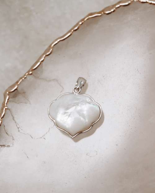 White Shell Droplet Pendant-Pendant Necklaces-Krush Kandy, Women's Online Fashion Boutique Located in Phoenix, Arizona (Scottsdale Area)