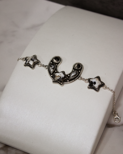 Ravens Ridge Horseshoe Bracelet-Chain Bracelets-Krush Kandy, Women's Online Fashion Boutique Located in Phoenix, Arizona (Scottsdale Area)