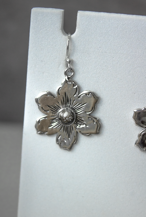 Dangle Summertime Flora Earrings-Drop Earrings-Krush Kandy, Women's Online Fashion Boutique Located in Phoenix, Arizona (Scottsdale Area)