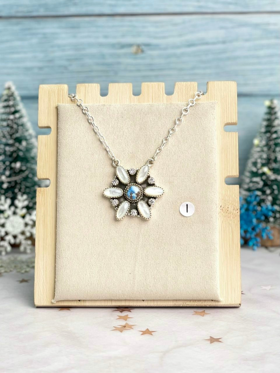 Winter Frost Golden Hills Snowflake Necklace-Necklaces-Krush Kandy, Women's Online Fashion Boutique Located in Phoenix, Arizona (Scottsdale Area)