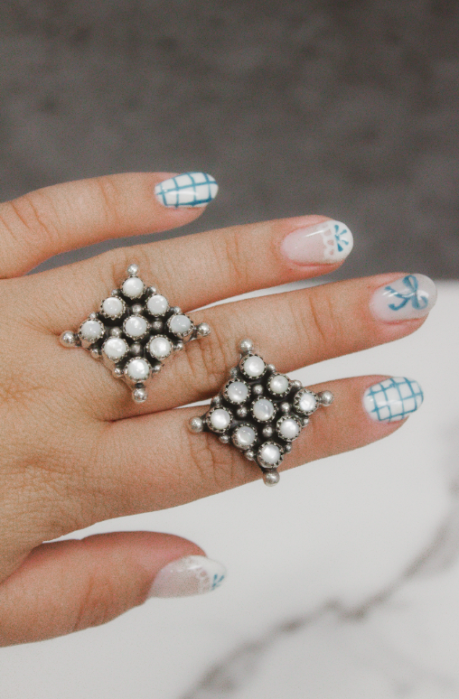 Twinkling Stone Stud Earrings-Stud Earrings-Krush Kandy, Women's Online Fashion Boutique Located in Phoenix, Arizona (Scottsdale Area)